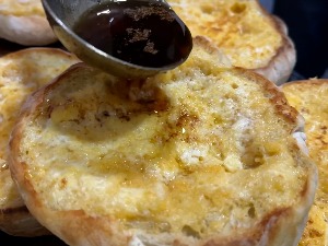 За најбољу комплет лепињу са све, потребна је само љубав, ако су састојци прави