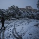 Снег у Грчкој, затворене школе и продавнице, поремећен саобраћај у Атини