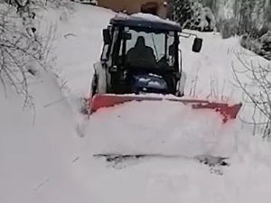 Велики сметови у Црној Трави, до голијских удаљених села само моторним санкама