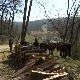 Извлачење дрва уз помоћ коња, на које се начине транспортују до купаца
