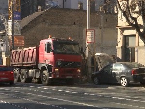 Градилишне табле, лична карта инвеститора и гаранција да се гради легално