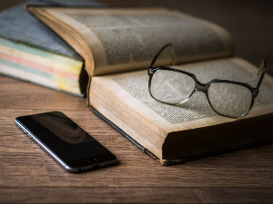 Постоји ли веза између екрана, књиге и кратковидости