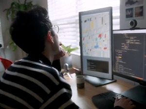 Упознајте Тајлера Хобса – софтверског инжењера са страшћу према ликовној уметности