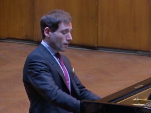 Приповедање музикон на реситалу Бориса Гилтбурга у Коларцу