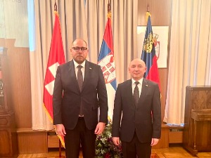 Амбасадор Брадић са будућим почасним конзулом Србије у Тићину Владимиром Милетићем 