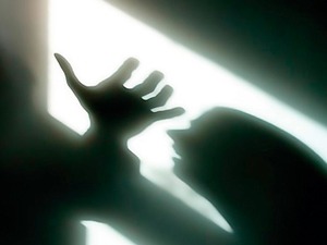 Важно је да се умешамо у "породичне ствари" када сумњамо да је неко жртва насиља, пријава може бити анонимна 