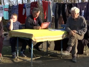 Осморо Славујевића живи без струје и воде у кући која прети да се уруши – имају само једну жељу