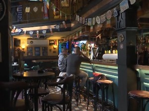 На Дорћолу је све више Руса, један од њих има и кафић