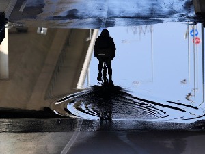 Облачно и кишовито, температура до 10 степени