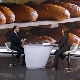 Хлеб "сава" не сме бити скупљи од 57 динара, на располагању 32.000 тона брашна из робних резерви