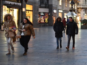 Две трећине младих у Србији живи са родитељима, зашто нису спремни да напусте породични дом