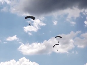 Шта је све потребно да би се задужио падобран елитне 63. бригаде