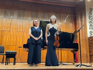 Са београдских сцена – Наташа Вељковић и Милица Зулус