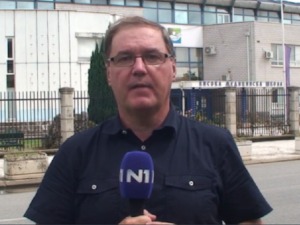 Непознати мушкарац надгледао стан новинара Милана Никића