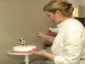 Жртве насиља, слабије плаћене и ређе на челу компанија – трновит пут до равноправности жена