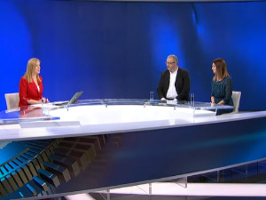 Око: Мобилни телефон код деце као "дигитална цуцла"